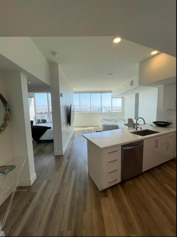 Luxury Designer Suite With Rooftop Pool, Gym 샌디에이고 외부 사진